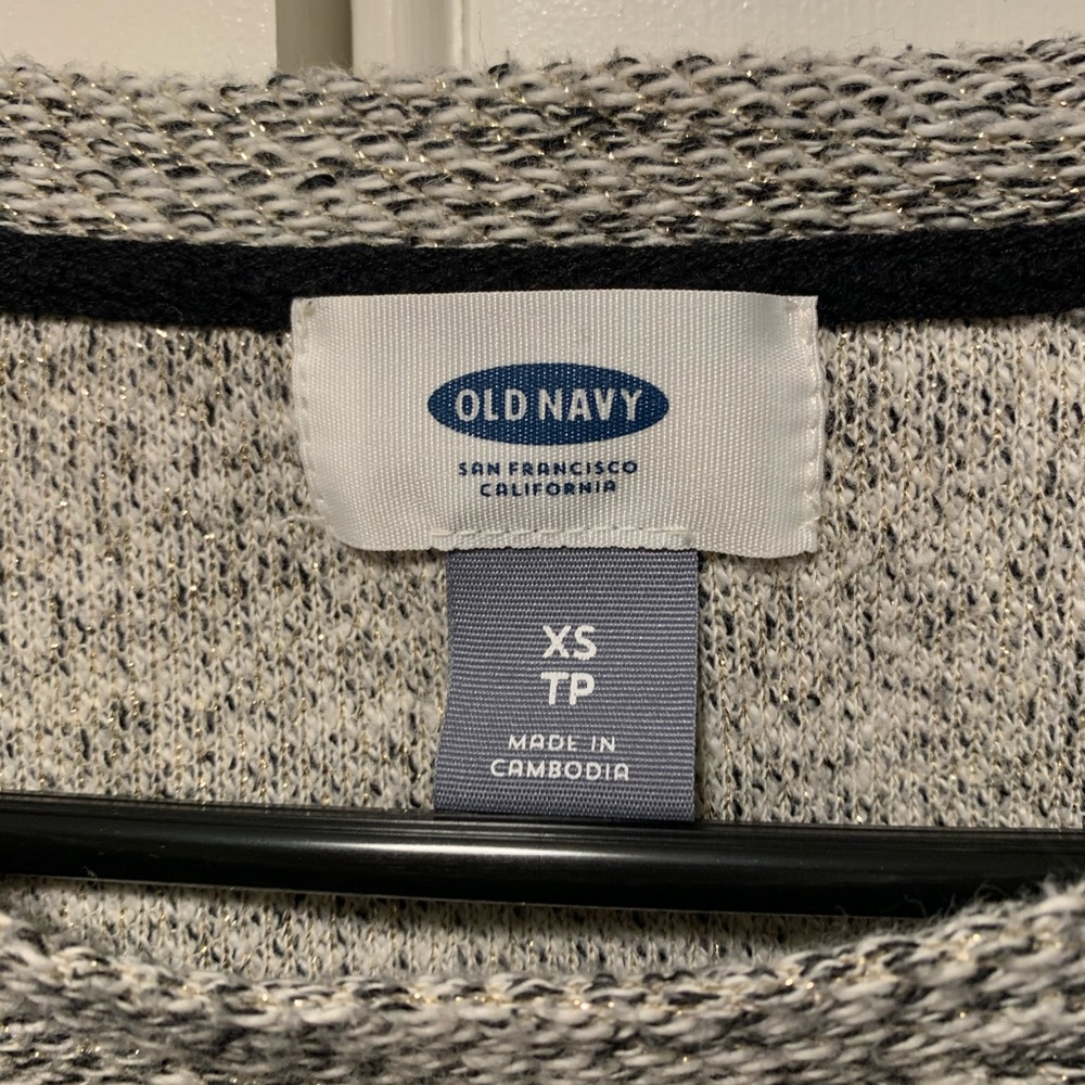 Sweater - Picture 2 of 4